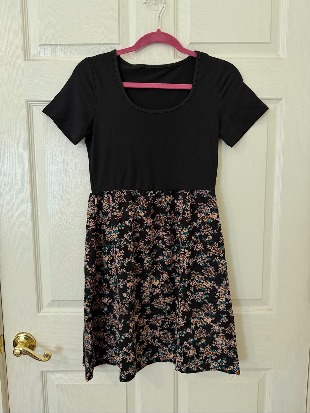 Black Floral Mini Dress Small Short Sleeve Scoop Neck Empire Waist Floral Skirt